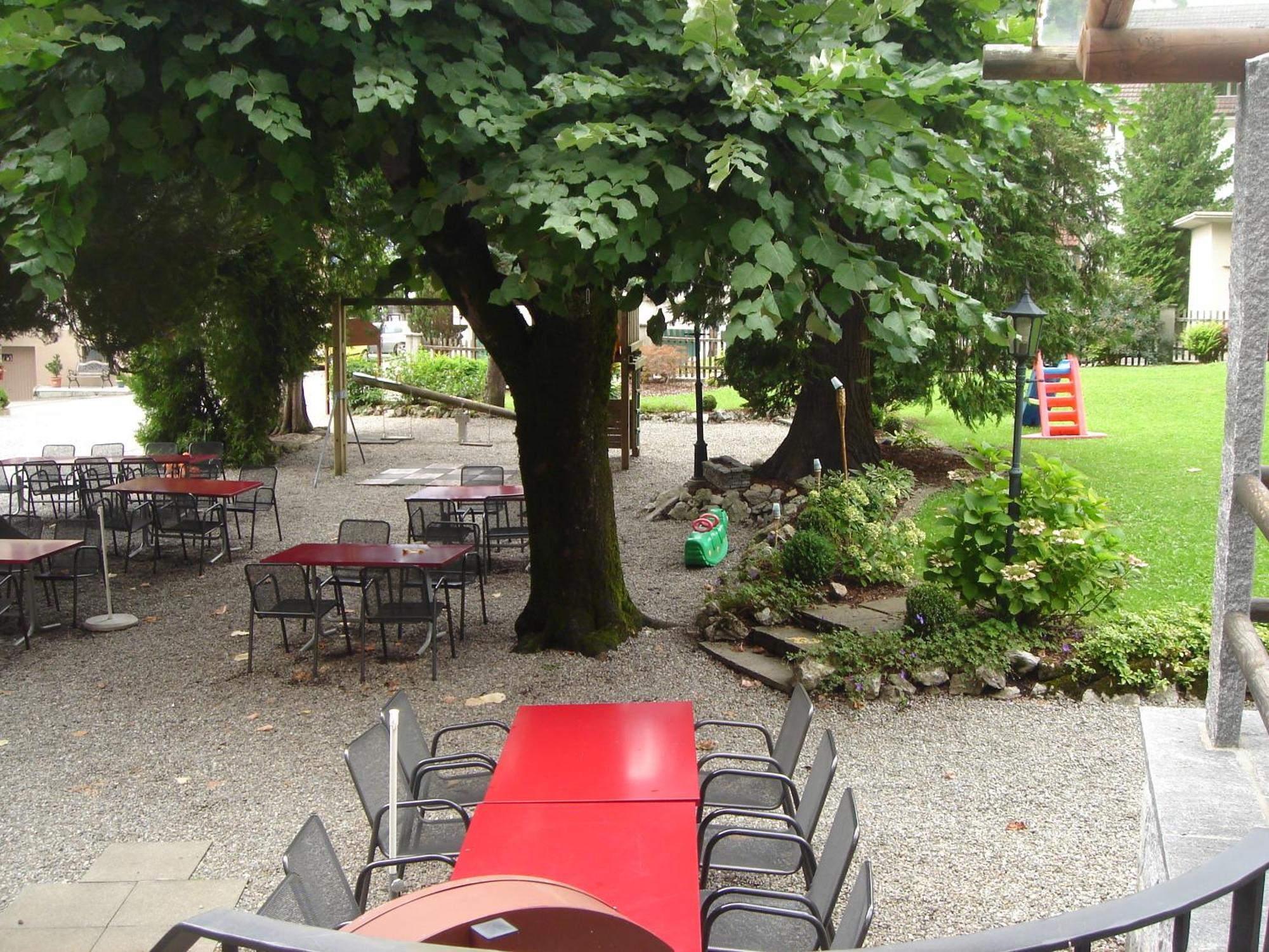 Hotel Eden Sisikon